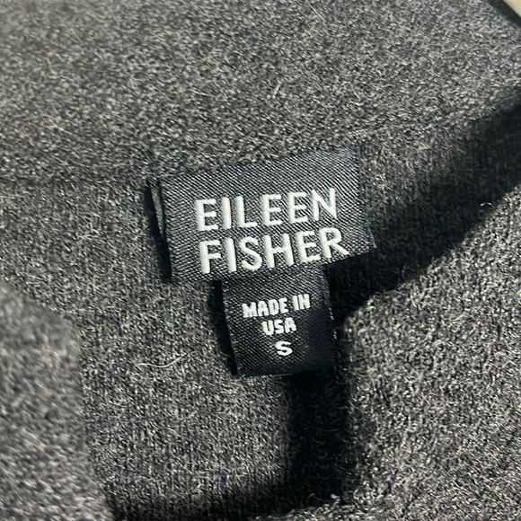 Eileen Fisher Gray Button Up 100% Wool Lightweight Minimalist Coat Cardigan - Picture 3 of 10